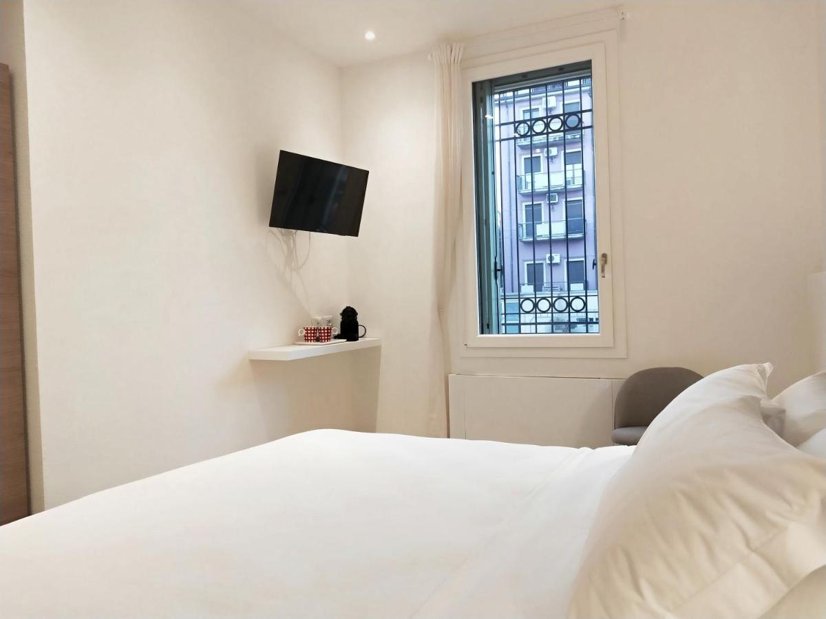 ורונה Via Poma Apartments&Rooms מראה חיצוני תמונה